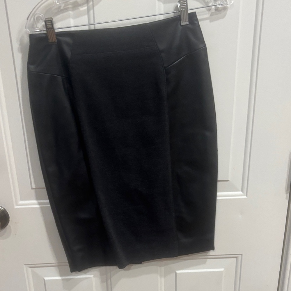 Michael Kors Classic Black Pencil Skirt